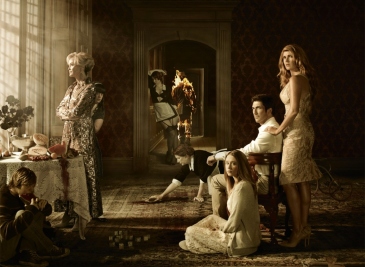american_horror_story_ver4_xlg1